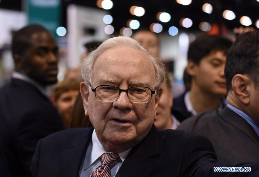 Buffett sees benefit of reporting investment losses this year for tax advantage