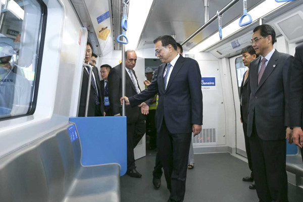 Premier Li rides on new China-made train in Rio de Janeiro