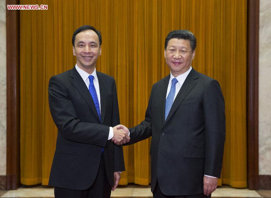 Xi Jinping (R),